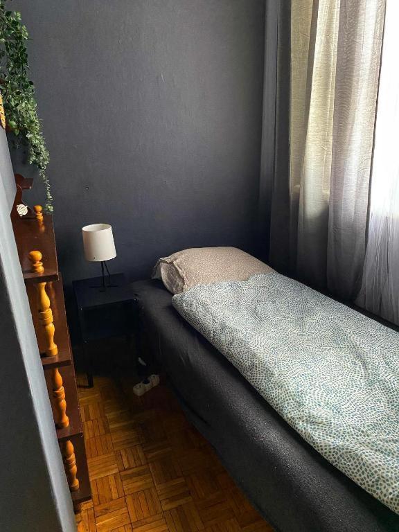 Small Room For Short Stay — Photos 1